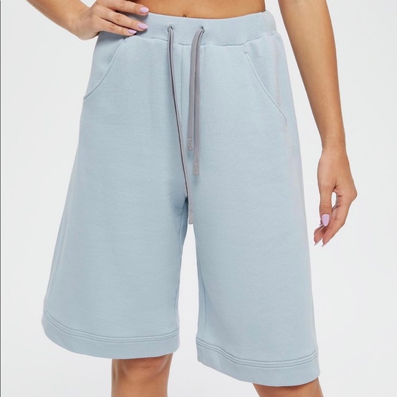 Hug Bermuda Shorts - Picture 4 of 5